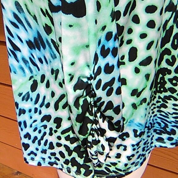 Ellen Tracy Open Animal Print Cardigan - Picture 3 of 8